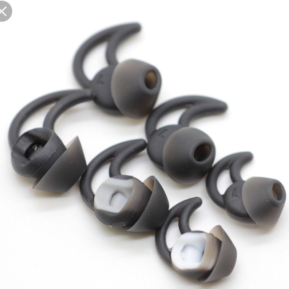 Bose(TRUE WIRELESS EARBUDS)3 adjusting ear pieces - Picture 7 of 7